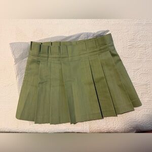 We Ar4 green pleated skirt small